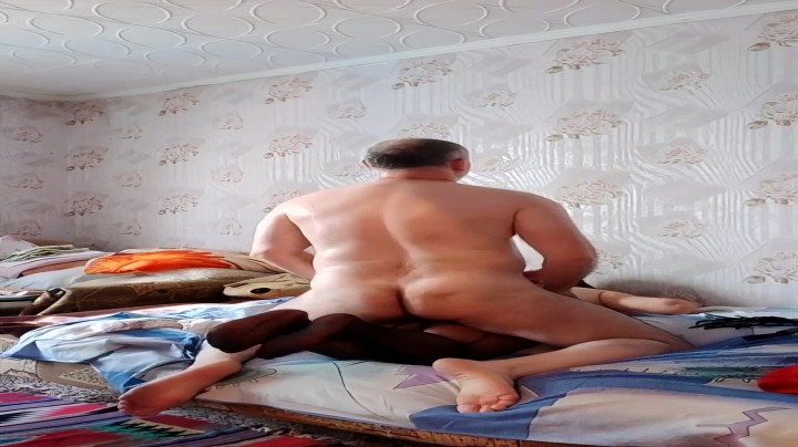 Русская толстая зрелка кайфует от траха её пизды и съемки процесса на телефон