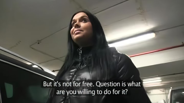 Порно клип: Виктория Блейз опоздала на поезд и охотно потрахалась с незнакомцем